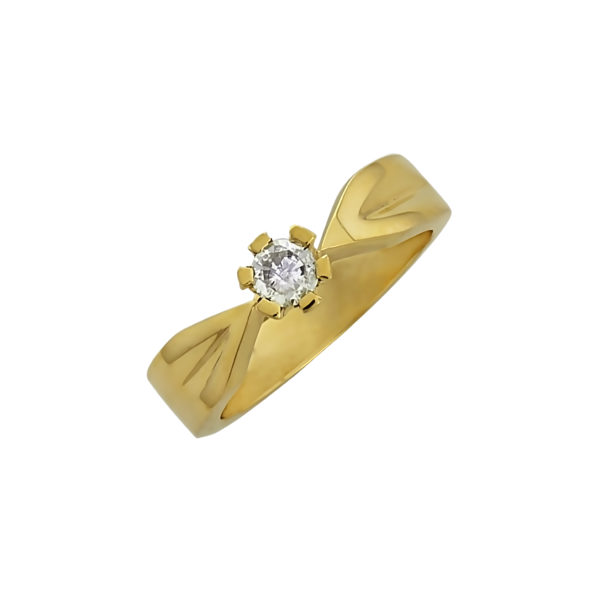 18K Yellow Gold Diamond ring.